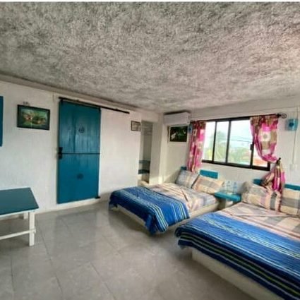 Habitación dos camas matrimoniales